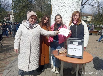 Весняний благодійний ярмарок